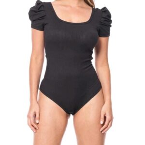 Body con manga corta