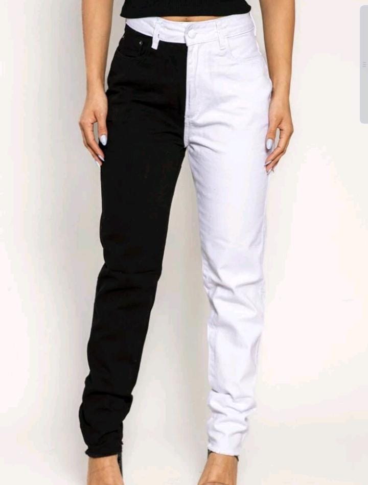 WhatsApp Image 2025-12-10 at 5.32.36 PM Pantalon negro y blanco